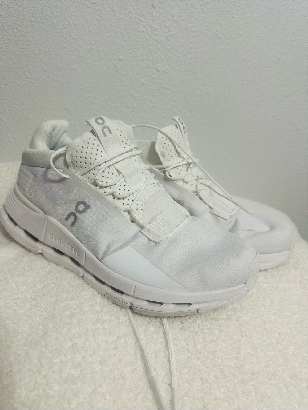 On Running Kids All-White CloudTec Lace-Up Sneakers